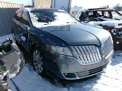 Used Automatic Transmission Shift Lever Assembly fits: 2010 Lincoln Mkt  Grade A - Image 1 of 4