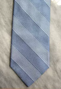 Cravatta classica Salvatore Ferragamo 100% seta blu a righe 3,75x58 vintage - Foto 1 di 5