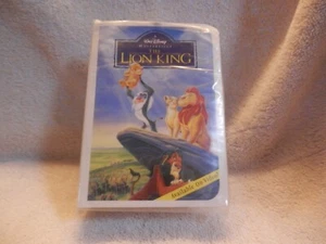 1996 McDonald's Walt Disney Masterpiece The Lion King Toy - Picture 1 of 2