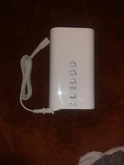 Apple Airport Extreme Base Station Model A1521 AB