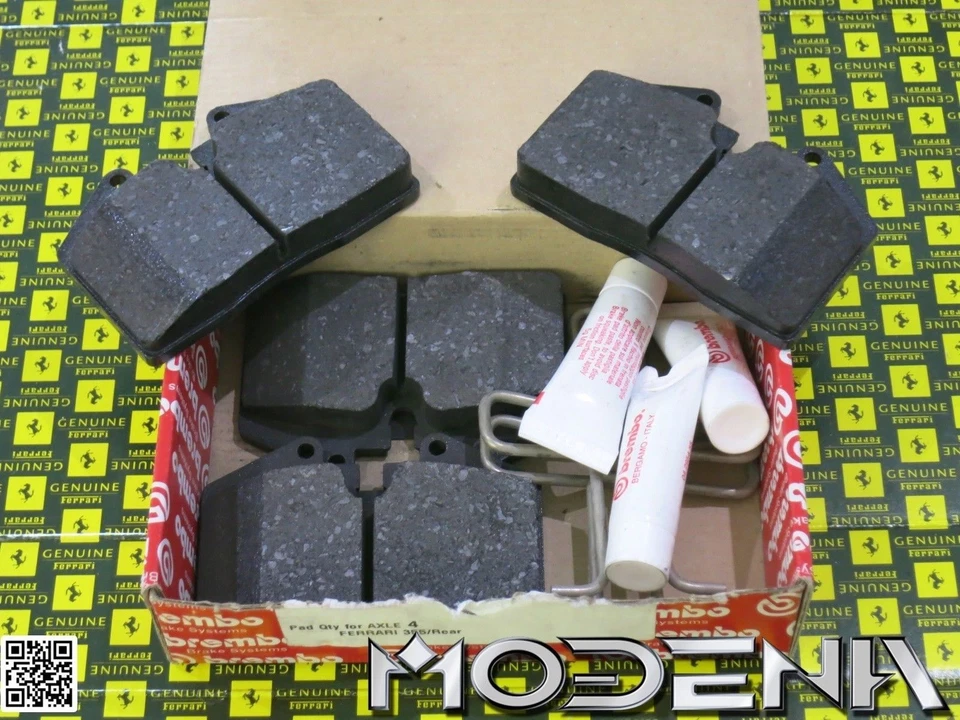 Juego de pastillas de freno delanteras originales Ferrari 355 F355 512TR 70000874 Foto 1 de 1