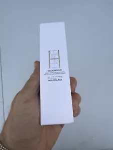 Hourglass Equilibrium crema riequilibrante detergente viso (3,7 once) R - Foto 1 di 4