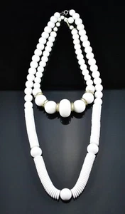 Vintage Costume CHOKER Necklace WHITE CORAL BEADS White MOD 60's Courreges Style - Picture 1 of 5