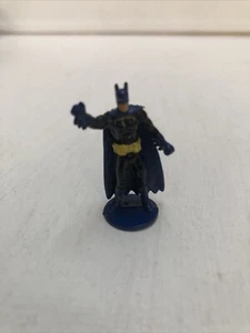 DC Comics BATMAN Mini statuina in PVC da collezione 1,5" stazionaria  - Foto 1 di 3