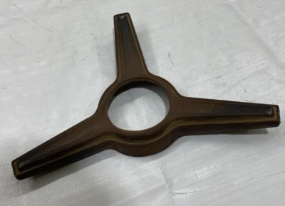 Mopar E 1970-74 Cuerpo Volante Bocina Almohadilla Cubierta Botón Tostado Sillín Columna Borde Foto 1 de 4