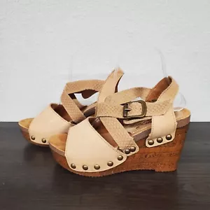 Sbicca Kiana Vintage Collection Boho Keilsandalen hellbraun mit Nietendetails Größe 8 - Bild 1 von 6