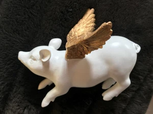 Großes Glücks-Schwein ca.20x14,5 x 12cm *Jotex* weiß goldene Flügel für Wand - Bild 1 von 17