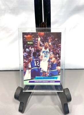 Tarjeta de novato 1992 Alonzo Mouring Fleer Ultra NBA #234 Hornets Salón de la fama (casi nuevo-como nuevo) radiocontrol Foto 1 de 3