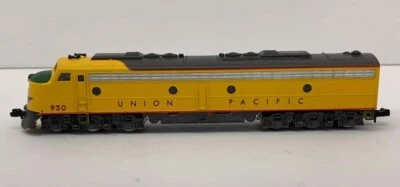 Life-Like E8 Diesel Locomotive No.7173 Union Pacific Railroad UP 930 N Scale - Image 1 of 4