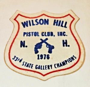 1976 Wilson Hill Pistol Club State Gallery Champions TURNIER PATCH NH - Bild 1 von 2