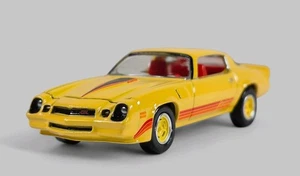1980 CHEVY CAMARO Z28 Diorama Collectible DieCast Model Car 1:64 Yellow LOOSE - Picture 1 of 8