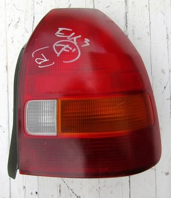 HONDA CIVIC EK2 EK3 2 PUERTAS MODELO 1996 99 LUZ TRASERA LADO DERECHO USADO - Imagen 1 de 4