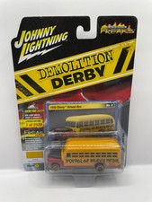 JOHNNY LIGHTNING STREET FREAKS DEMOLITION DERBY 1956 CHEVY SCHOOL BUS B 1/2,500