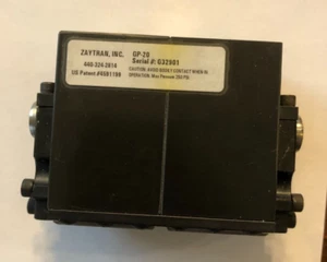 ZAYTRAN GP-20 PNEUMATIC GRIPPER 250PSI 1/2" STROKE, BRAND NEW, NO BOX - Picture 1 of 5