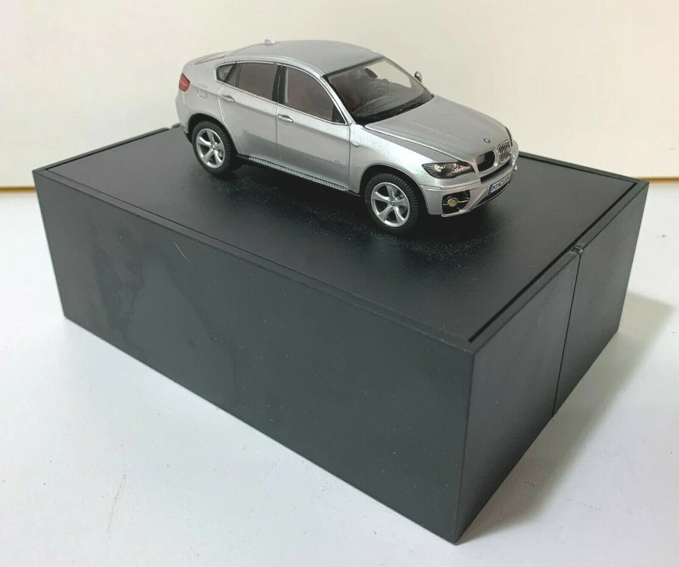 10059 Schuco 1/43 Cod. 27212 - BMW X6 xDrive50i - Immagine 1 di 4