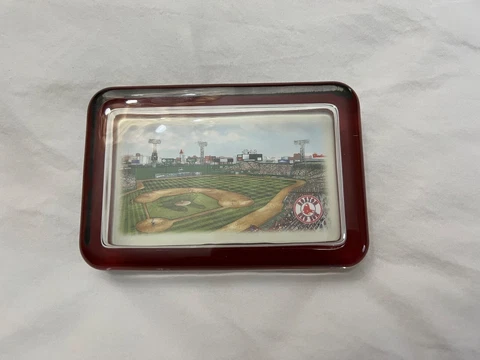 Boston Red Sox 2014  Commemorative Glass Paperweight- excellent  condition Cover