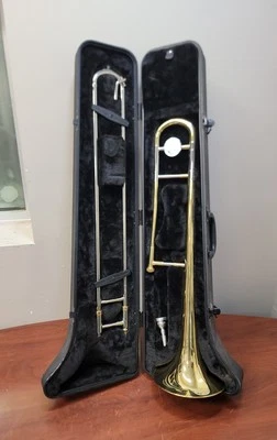 Trombón Jupiter JTB700 con estuche  Foto 1 de 4