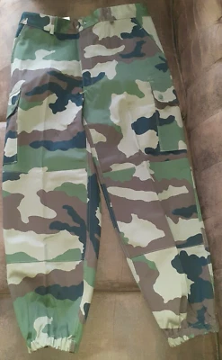 PANTALON DE TREILLIS Modèle F2 - Armée Française - NEUF - Taille 88 M - Photo 1/3