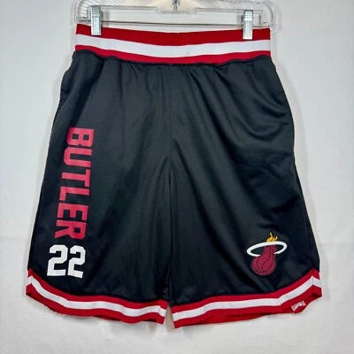 Shorts de basquete NBA Miami Heat Butler 22 atlético preto vermelho tamanho pequeno - Imagem 1 de 4