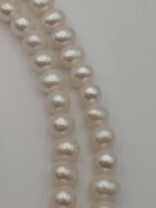 Full Strand 9x10 MM Lux Cultured Pearls to 10 MM Nice Luster ! - Picture 1 of 3