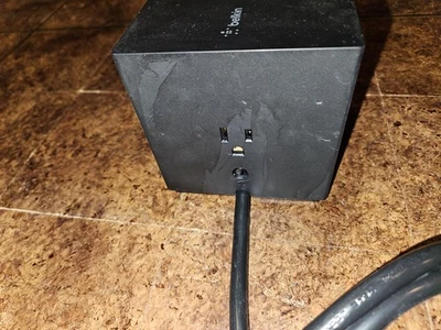 Belkin BOOST CHARGE 8-Port Charging Station - AC and USB - B2B167 - Image 1 of 4