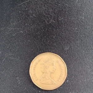 ELIZABETH II COIN 1988 D G Regina Canada Dollar - Picture 1 of 4