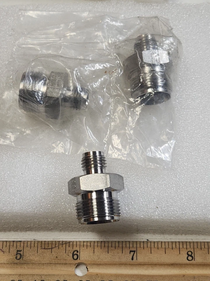 Stainless Reducing Union 1/2" ToD X 1/4" ToD  Parker 8RU4-316  Bodies Only 3 Pk - Image 1 of 4
