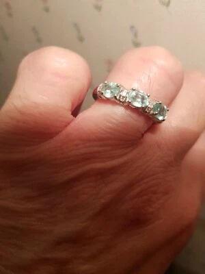 Anello con smeraldi naturali - Immagine 1 di 4