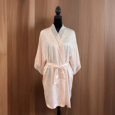 NUEVO CON ETIQUETAS Bata Cacique Vintage Talla 6 Rosa Peignoir Gasa Satén Floral/Paisley�� Foto 1 de 4