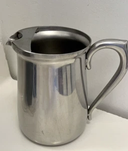 Oneida Post Road 64 oz Pitcher Highest Quality 18/10 Stainless Steel - Picture 1 of 8