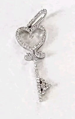 10K White Gold & Diamond Key to My Heart Pendant 1.25" 1.19g - Image 1 of 4