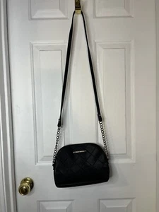 Steve Madden Umhängetasche Handtasche Umhängetasche schwarz gesteppt Kuppel - Bild 1 von 7