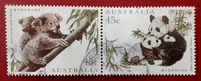 AUSTRALIA 1995 45c Used Koala Panda Se-Tenant Mi 1497-498 Scott 1459 XF 5538-1 - Image 1 of 2