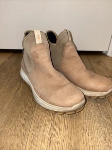 ECCO Women's Exostrike Gore-tex Ankle Chelsea Boot Size 8/8.5 Tan Eu39 - Picture 1 of 10