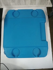 Iglu Eistruhe Deckel nur einige Schrammen und Kratzer - Bild 1 von 13