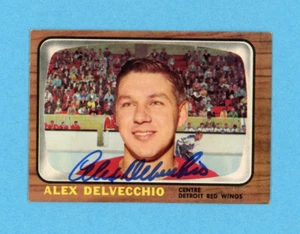 Alex Delvecchio Detroit Red Wings 1966-67 Topps #102 Autographed Hockey Card - Picture 1 of 2
