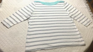 S269-Croft & Barrow Ladies Size Petite XL Top-3/4 Sleeve-Gray/White - Picture 1 of 10