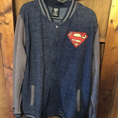 Superman Chaqueta Ligera Universitaria XL Manga Larga DC Comics Azul Gris Foto 1 de 4