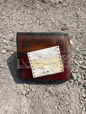 Luz trasera derecha Eagle Medallion 1989 Foto 1 de 2