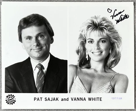 Vanna White Signed In Person 8x10 B&W Press Photo - Wheel of Fortune, RARE Cover