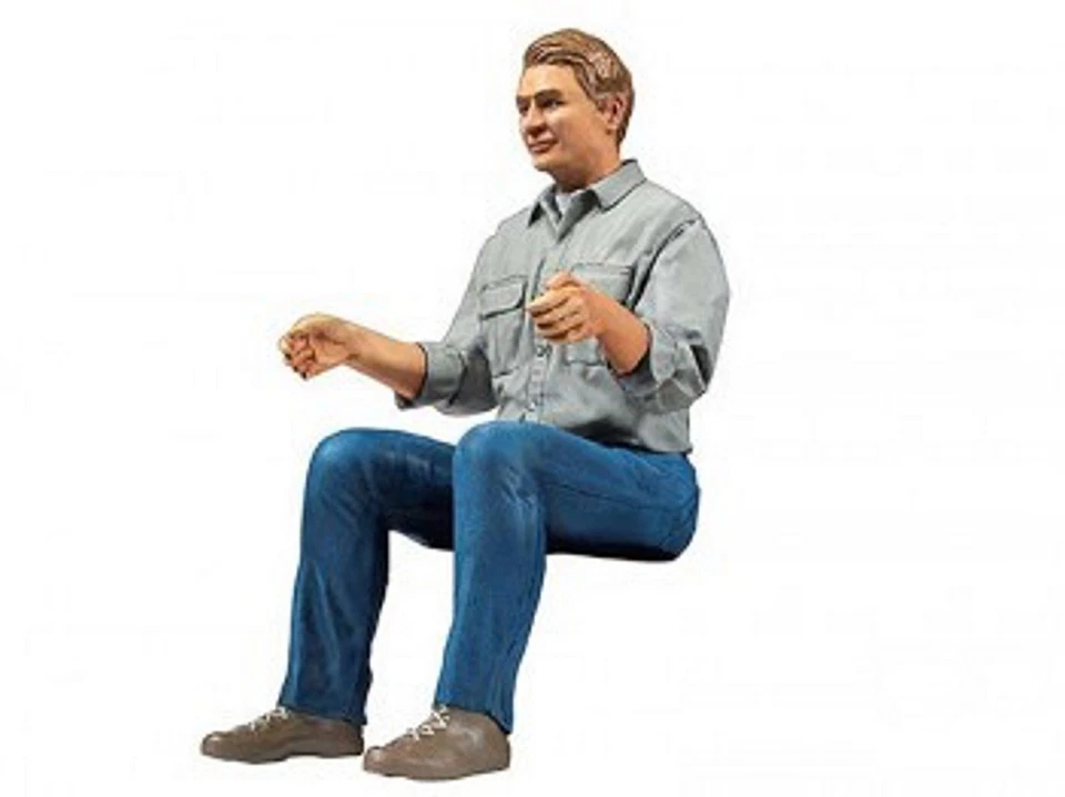 Tamiya 1 14 LKW Fahrerfigur Bausatz / 300056536