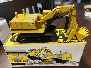 CAT 245 Hydraulikbagger Die Cast Toy - Picture 1 of 6