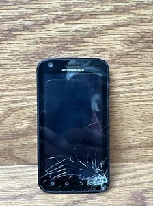 Motorola ATRIX 4G MB860 Black Smartphone Camera 4.0" - Picture 1 of 5
