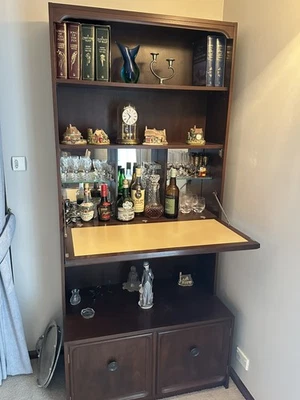 Bar cabinet - image 1 of 2