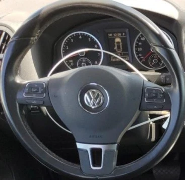 2013 Volkswagen Tiguan LH Driver Steering Wheel Airbag OEM - Image 1 of 3