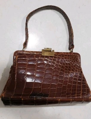 Bolsa de mão vintage Bellestone Marshall Field preta jacaré - Imagem 1 de 4