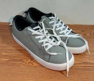 Men's No Boundaries Casual Lace Up Sneakers, Gray/White, Size 13 - Picture 1 of 9