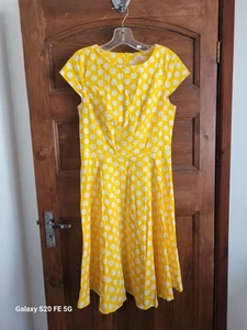Yellow Dress - Size M - Picture 1 of 4
