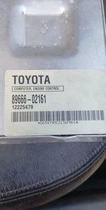 2004 Toyota Matrix Engine Control Module ECU ECM PCM 89666-02161 OEM - Foto 1 di 3