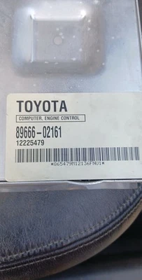 2004 Toyota Matrix Engine Control Module ECU ECM PCM 89666-02161 OEM - Image 1 of 3